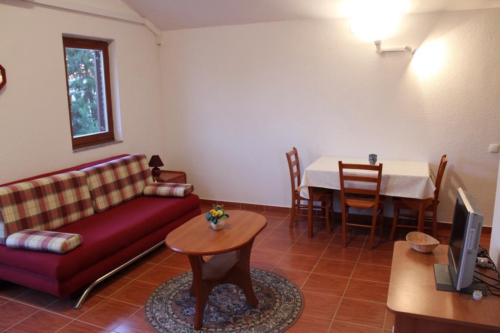 Apartments Marszalek Novalja Room photo